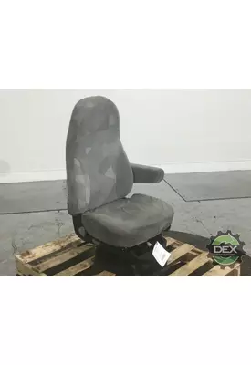 VOLVO VNL670 8521 front seat, complete