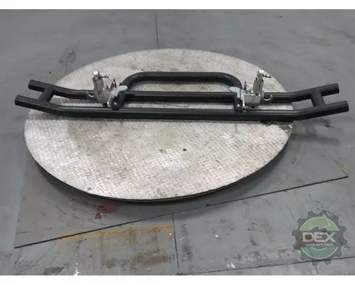 VOLVO VNL670 8611 bumper, front