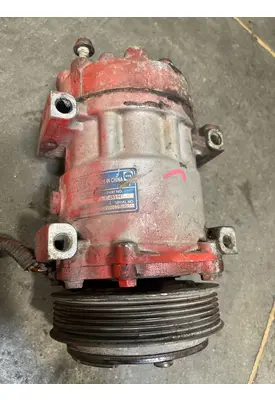VOLVO VNL670 Air Conditioner Compressor