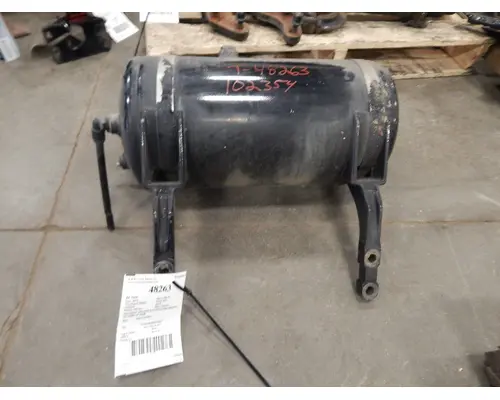 VOLVO VNL670 Air Tank