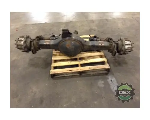 VOLVO VNL670 Axle Assembly, Rear (Single or Rear)