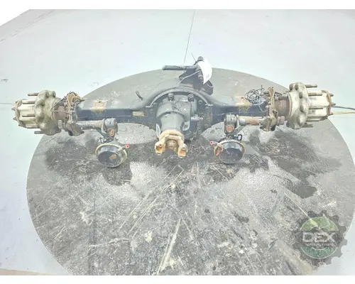 VOLVO VNL670 Axle Assembly, Rear (Single or Rear)