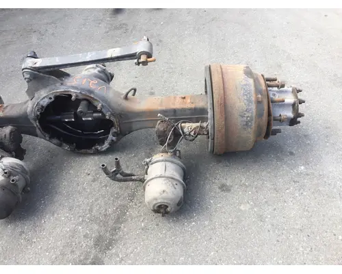 VOLVO VNL670 Axle Assembly, Rear