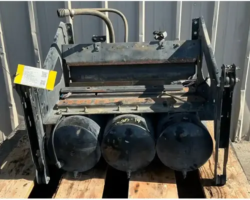 VOLVO VNL670 Battery Boxes