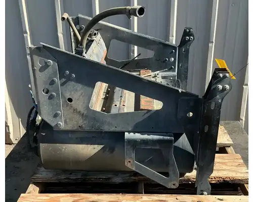 VOLVO VNL670 Battery Boxes