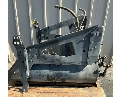 VOLVO VNL670 Battery Boxes