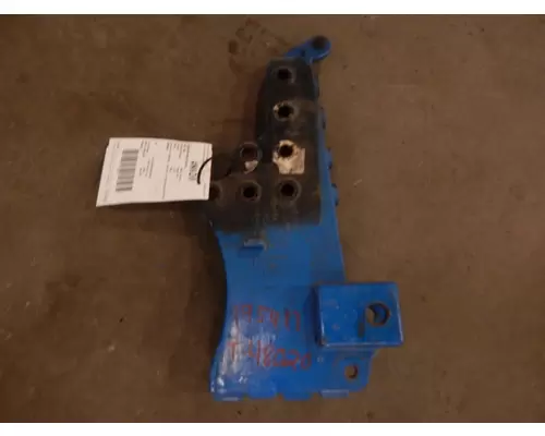 VOLVO VNL670 Bracket, Crossmember