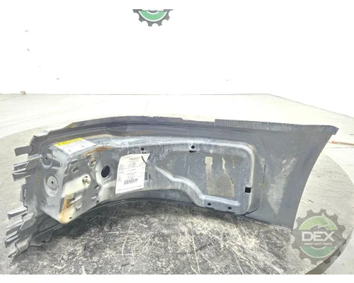 VOLVO VNL670 Bumper Assembly, Front