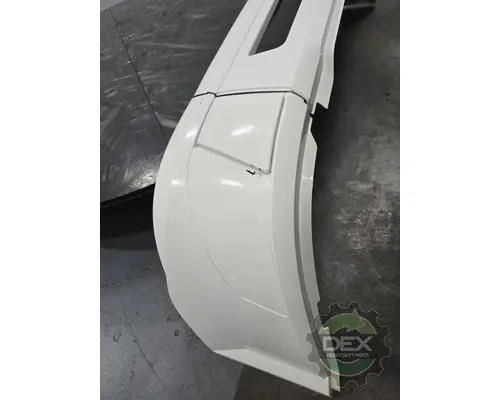 VOLVO VNL670 Bumper Assembly, Front