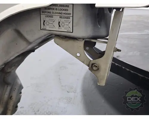 VOLVO VNL670 Bumper Assembly, Front
