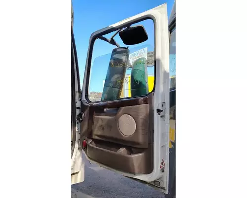 VOLVO VNL670 Cab Assembly