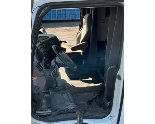 VOLVO VNL670 Cab Assembly