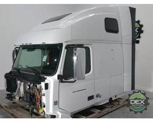 VOLVO VNL670 Cab