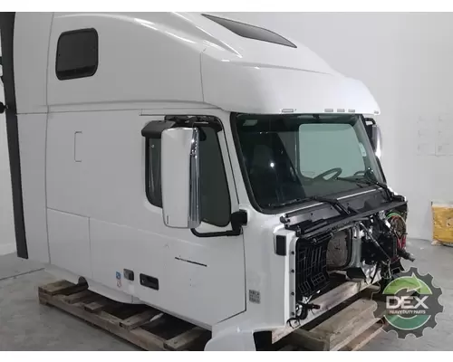 VOLVO VNL670 Cab