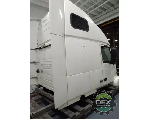 VOLVO VNL670 Cab