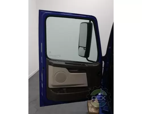 VOLVO VNL670 Cab