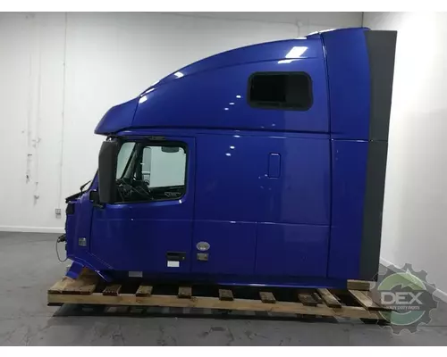 VOLVO VNL670 Cab