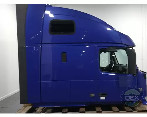VOLVO VNL670 Cab