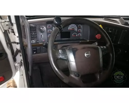 VOLVO VNL670 Cab