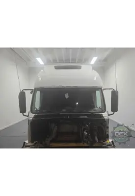 VOLVO VNL670 Cab