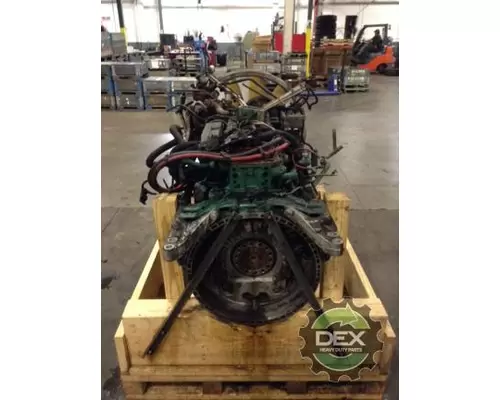VOLVO VNL670 Cylinder Block