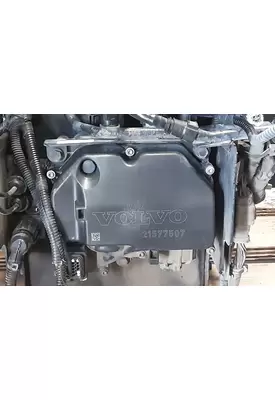 VOLVO VNL670 DEF Pump