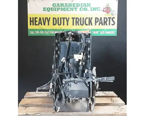 VOLVO VNL670 DEF Tank