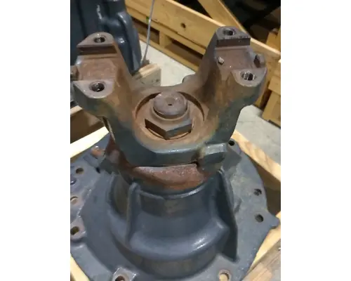 VOLVO VNL670 Differential Assembly (Front, Rear)