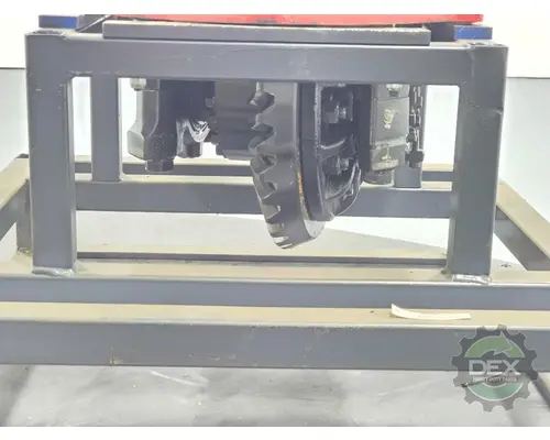 VOLVO VNL670 Differential Assembly (Front, Rear)