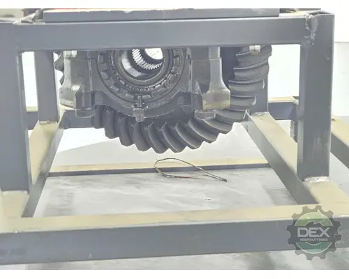 VOLVO VNL670 Differential Assembly (Front, Rear)
