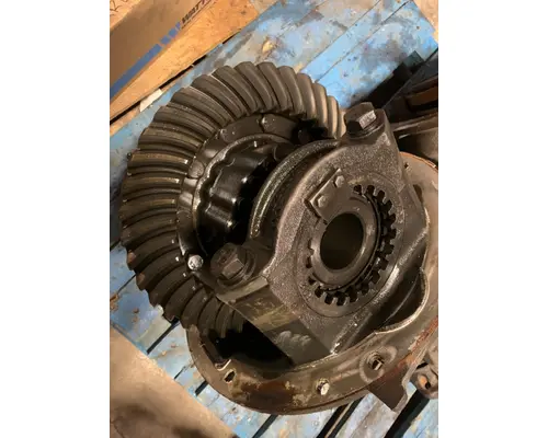 VOLVO VNL670 Differential Assembly (Rear, Rear)