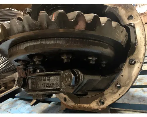 VOLVO VNL670 Differential Assembly (Rear, Rear)
