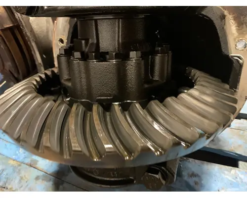 VOLVO VNL670 Differential Assembly (Rear, Rear)