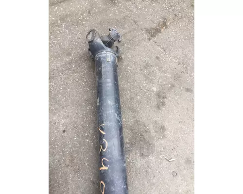 VOLVO VNL670 Drive Shaft, Front