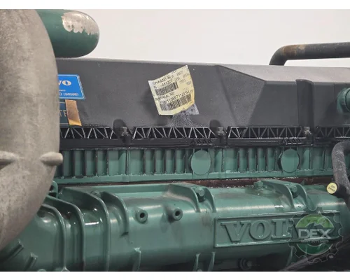 VOLVO VNL670 Engine Assembly