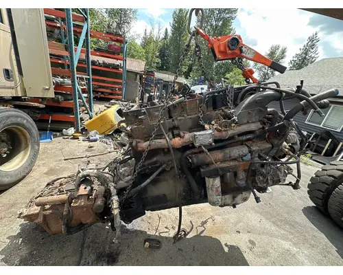 VOLVO VNL670 Engine Assembly