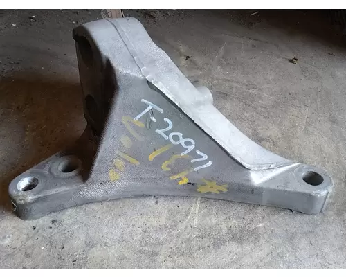 VOLVO VNL670 Engine Mounts