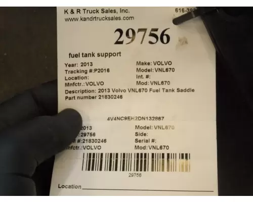 VOLVO VNL670 Fuel Tank Support