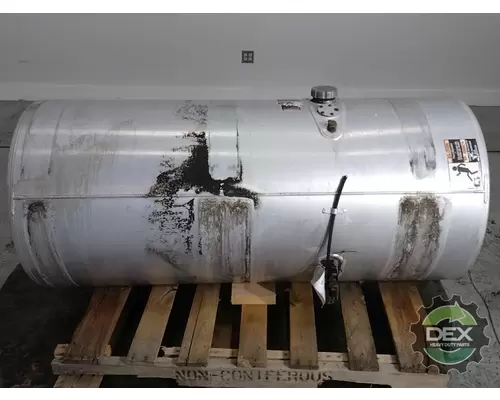 VOLVO VNL670 Fuel Tank