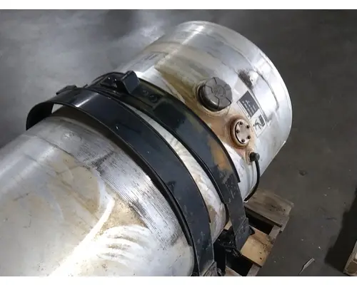 VOLVO VNL670 Fuel Tank