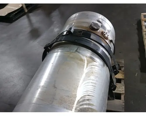 VOLVO VNL670 Fuel Tank