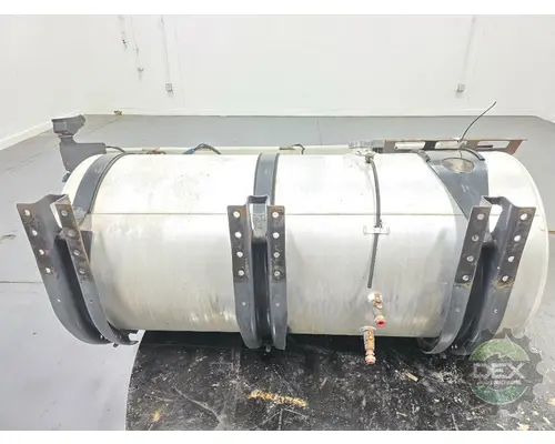 VOLVO VNL670 Fuel Tank