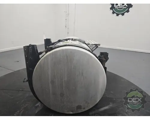 VOLVO VNL670 Fuel Tank