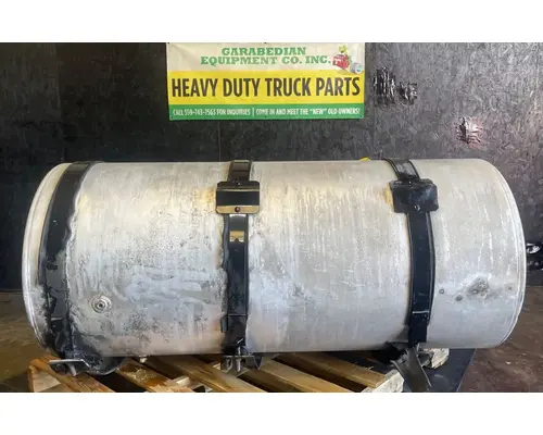 VOLVO VNL670 Fuel Tank