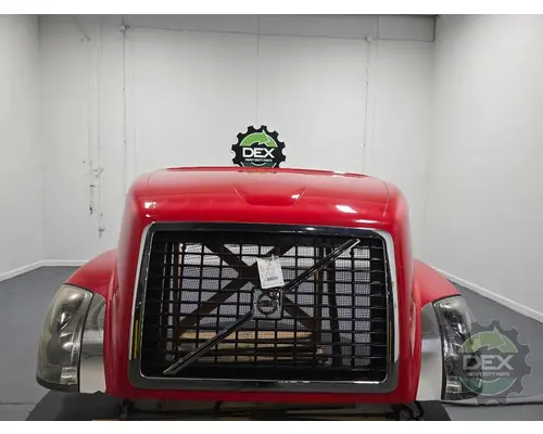 VOLVO VNL670 Hood