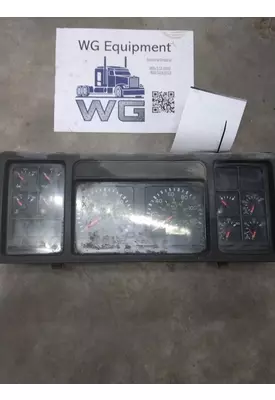 VOLVO VNL670 Instrument Cluster