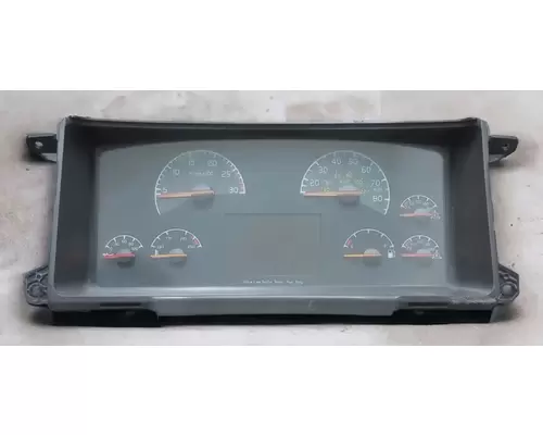 VOLVO VNL670 Instrument Cluster