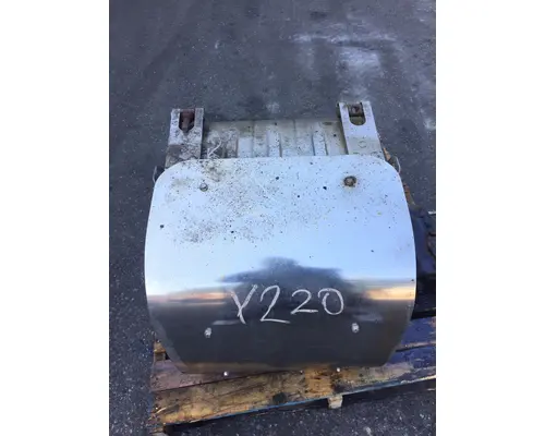 VOLVO VNL670 Muffler