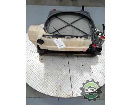 VOLVO VNL670 Radiator