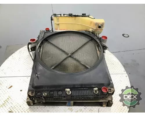 VOLVO VNL670 Radiator
